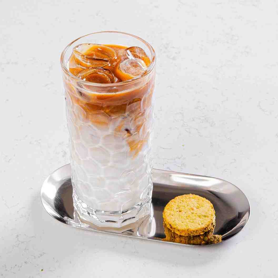 آیس لاته (Iced Latte)