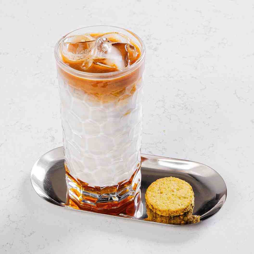 آیس ماکیاتو (Iced Macchiato)