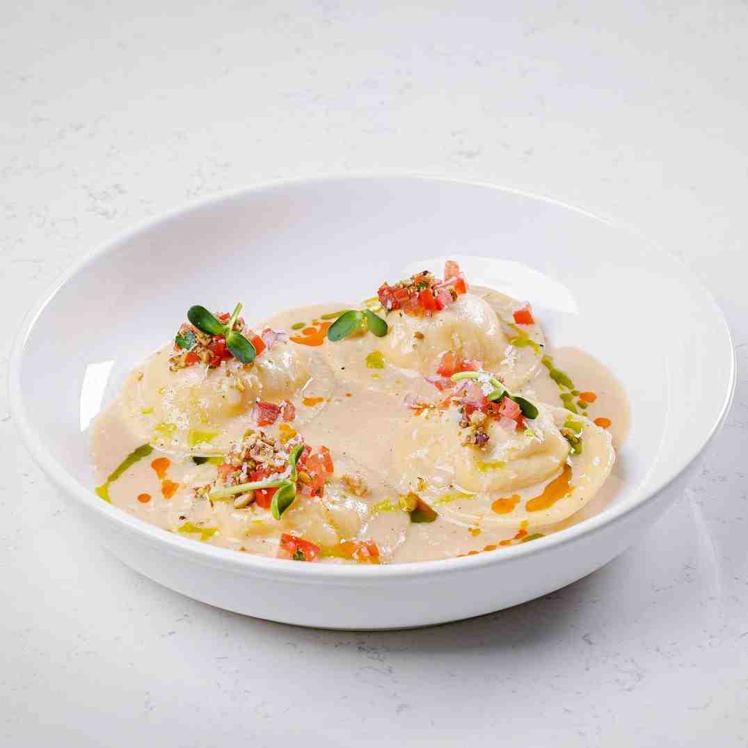 راویولی مرغ زعفرانی (Ravioli Chicken Saffron)
