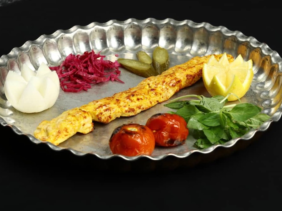 خوراک جوجه کباب زعفرانی مخصوص
