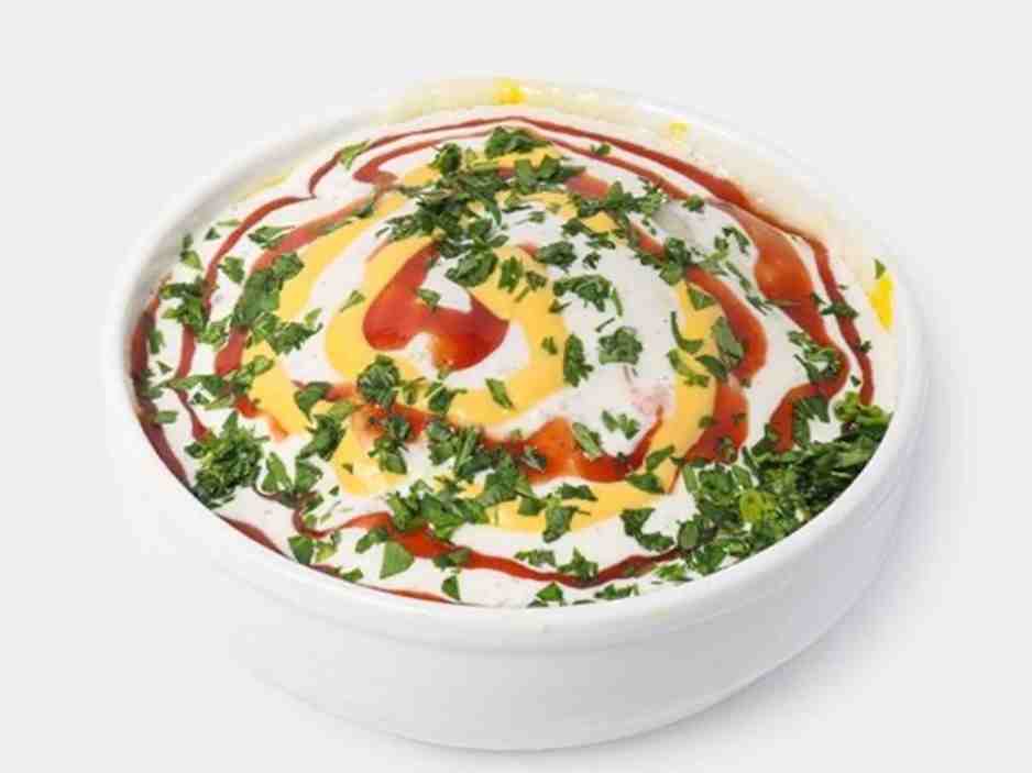 سیب زمینی تازه با سس و سبزیجات