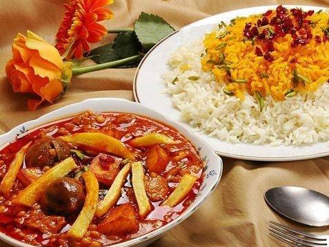 خورشت روز (قیمه/قرمه) با برنج