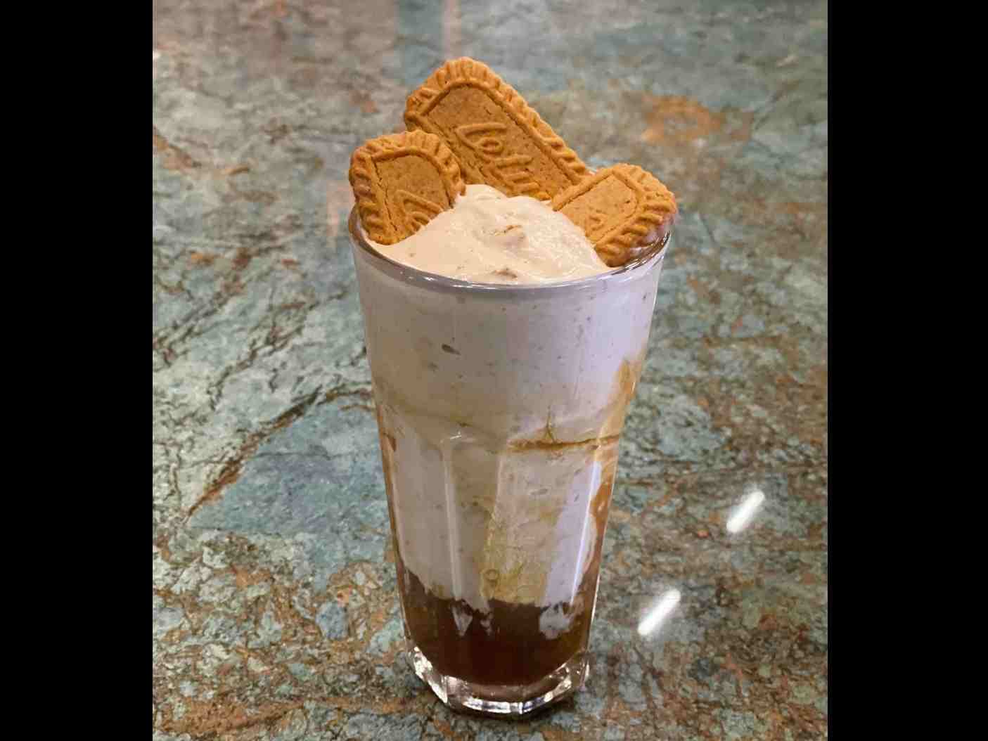 لوتوس