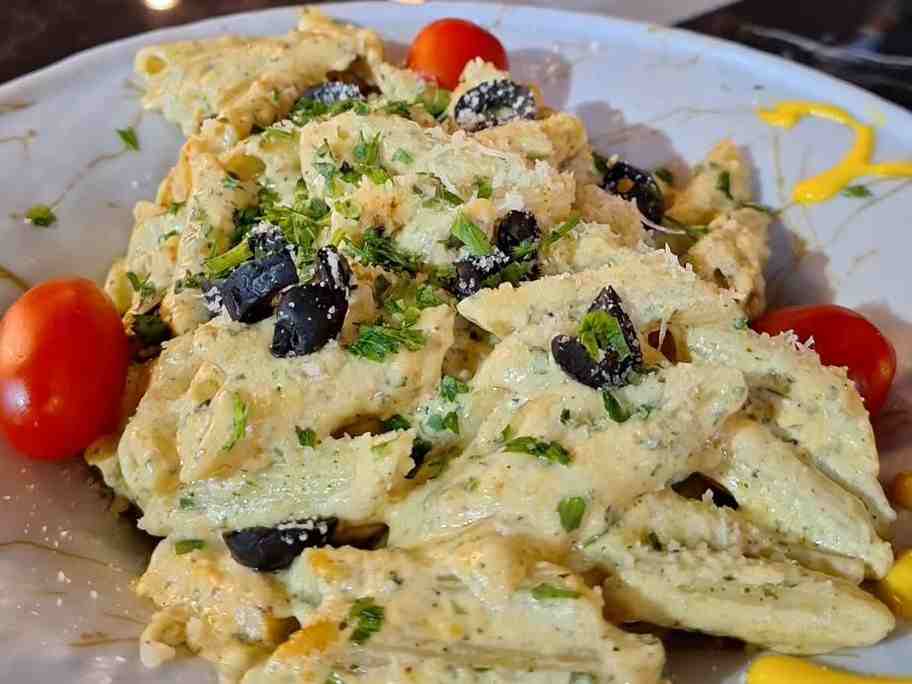 چیکن آلفردو