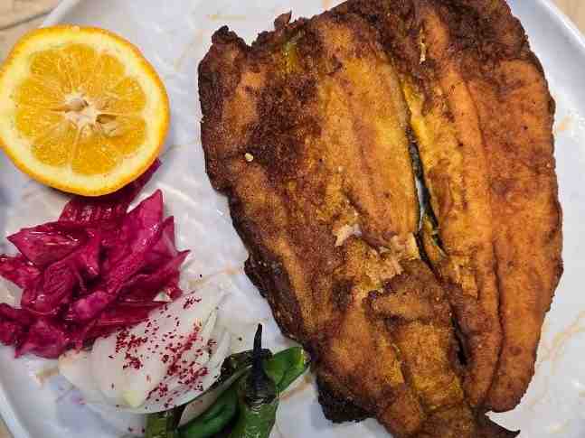خوراک ماهی سرخ شده