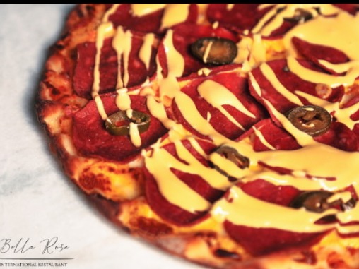 پیتزا پپرونی چدار