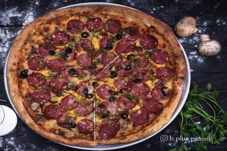 پیتزا پپرونی (دو نفره)