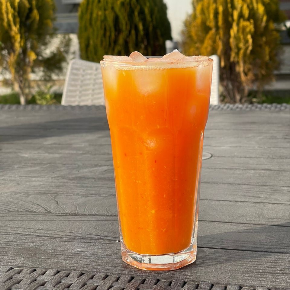 آب میوه طبیعی روز(پرتقال)