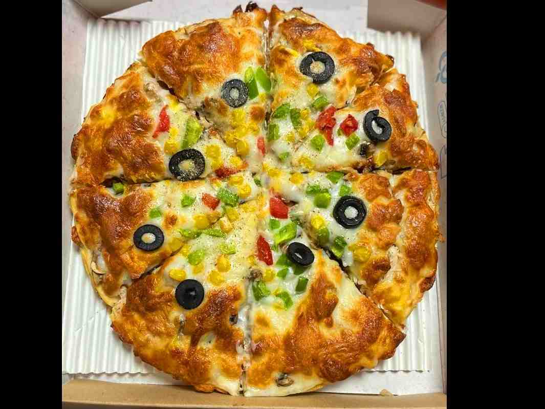 پیتزا قارچ و مرغ(دو نفره)