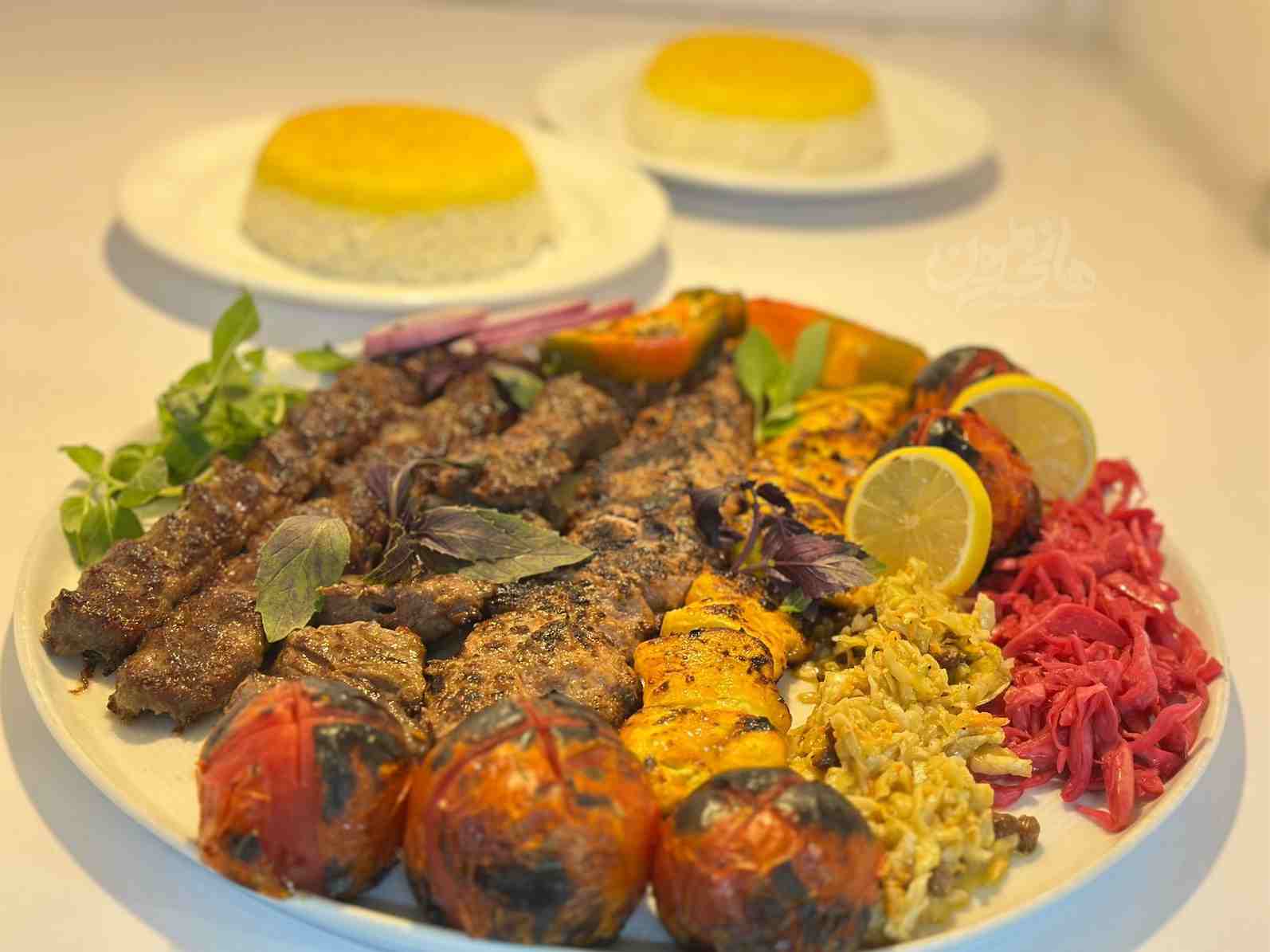 سینی کباب هانی مون