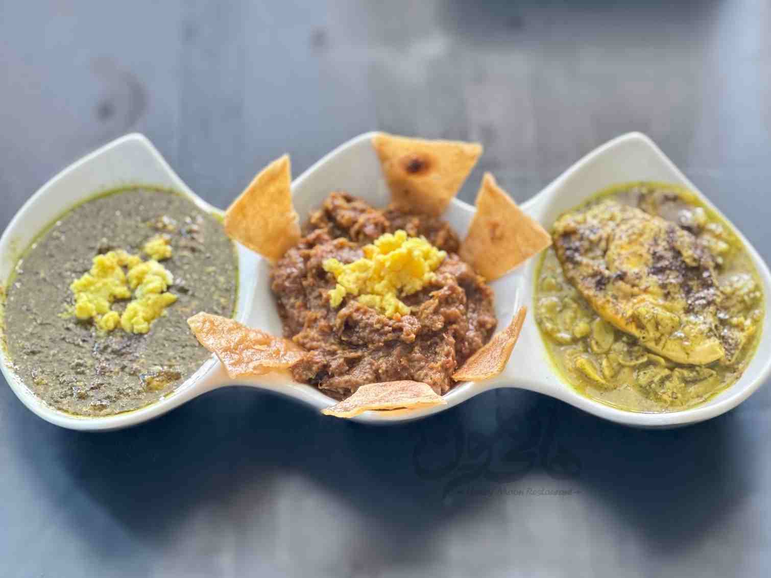 بشقاب خورشت های محلی