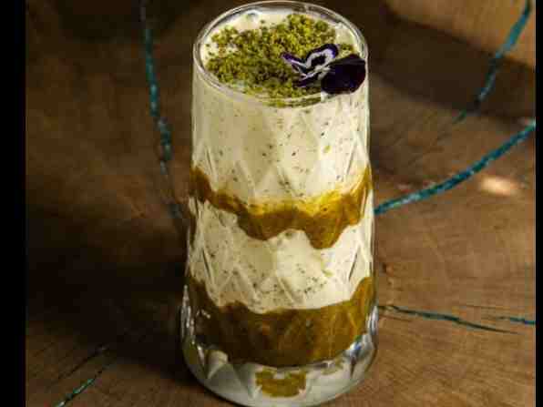 شیک پسته