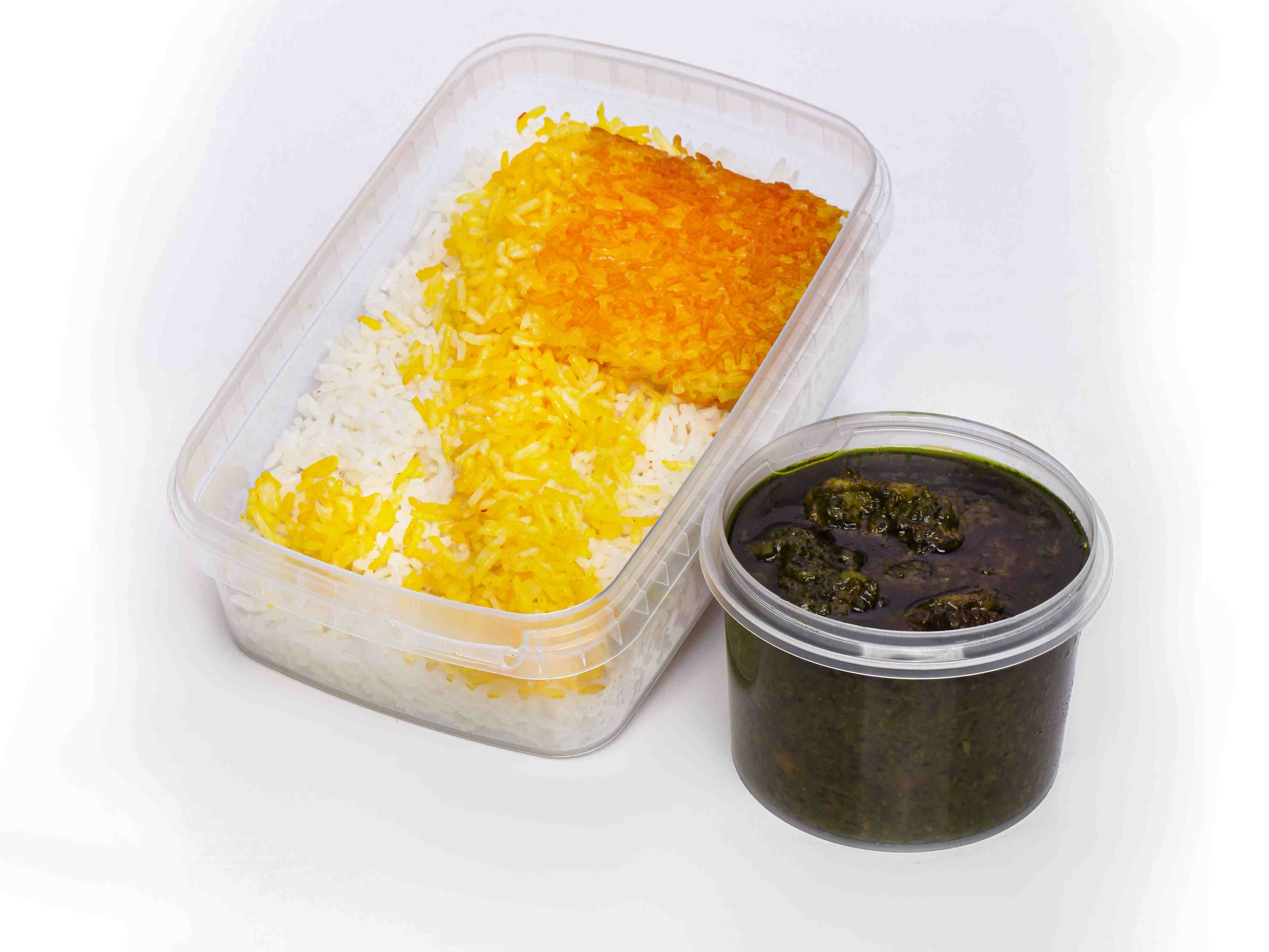 چلو‌خورشت قرمه سبزی