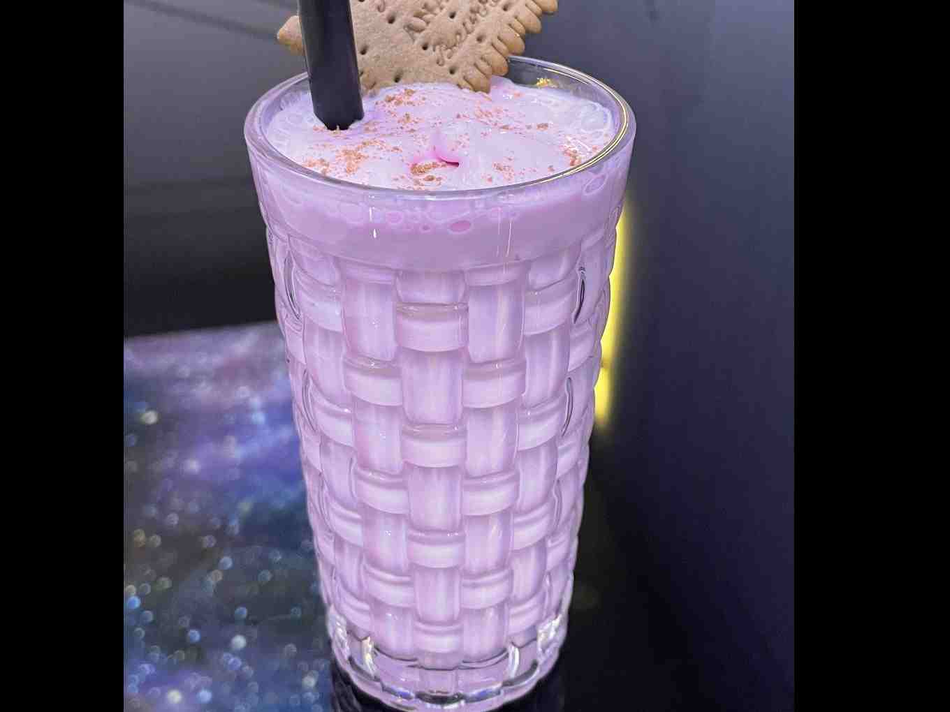 شیک توت فرنگی