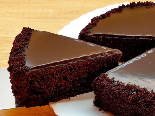 کیک شکلاتی chocolate cake