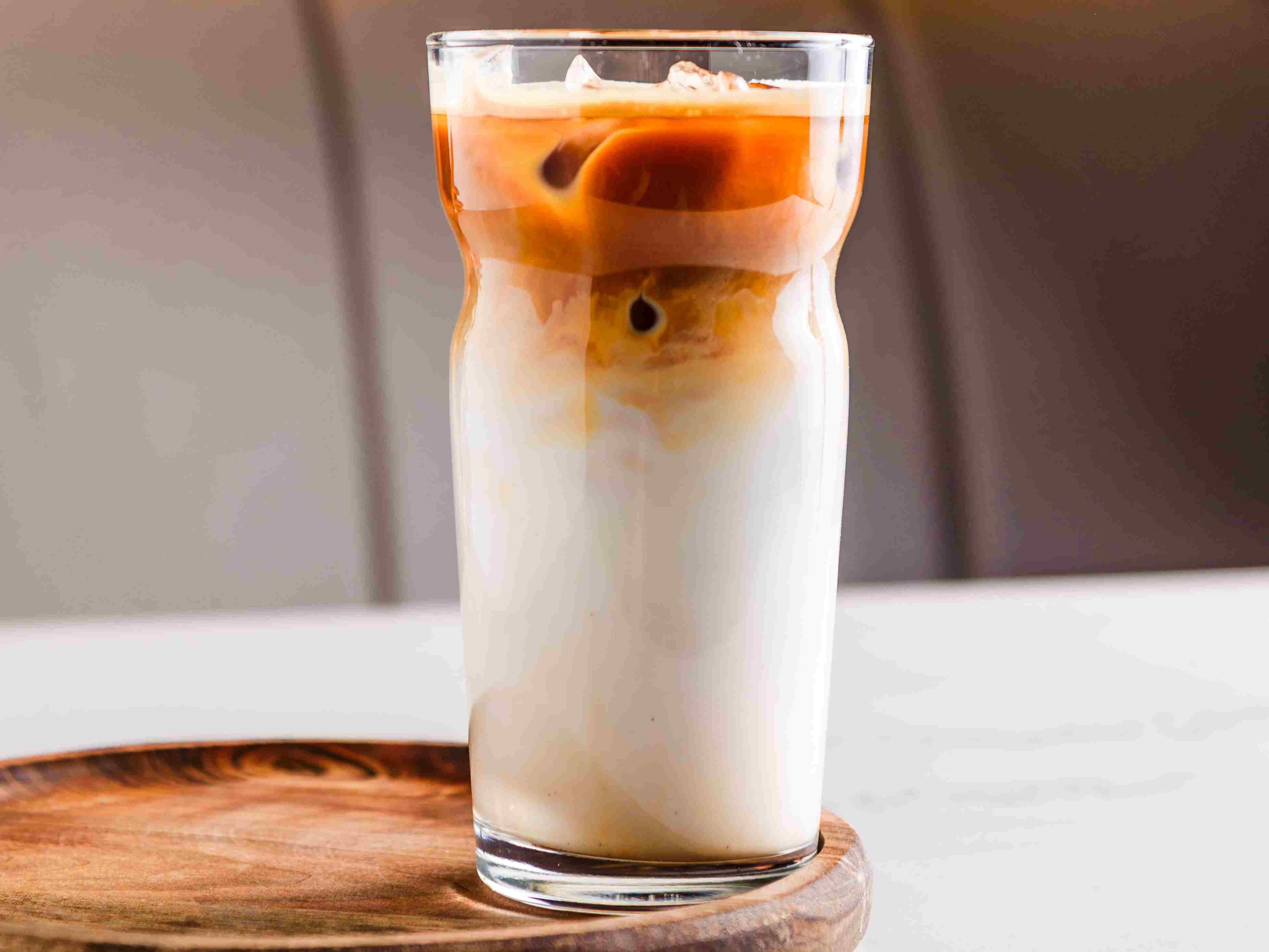 iced latte ( آیس لاته )