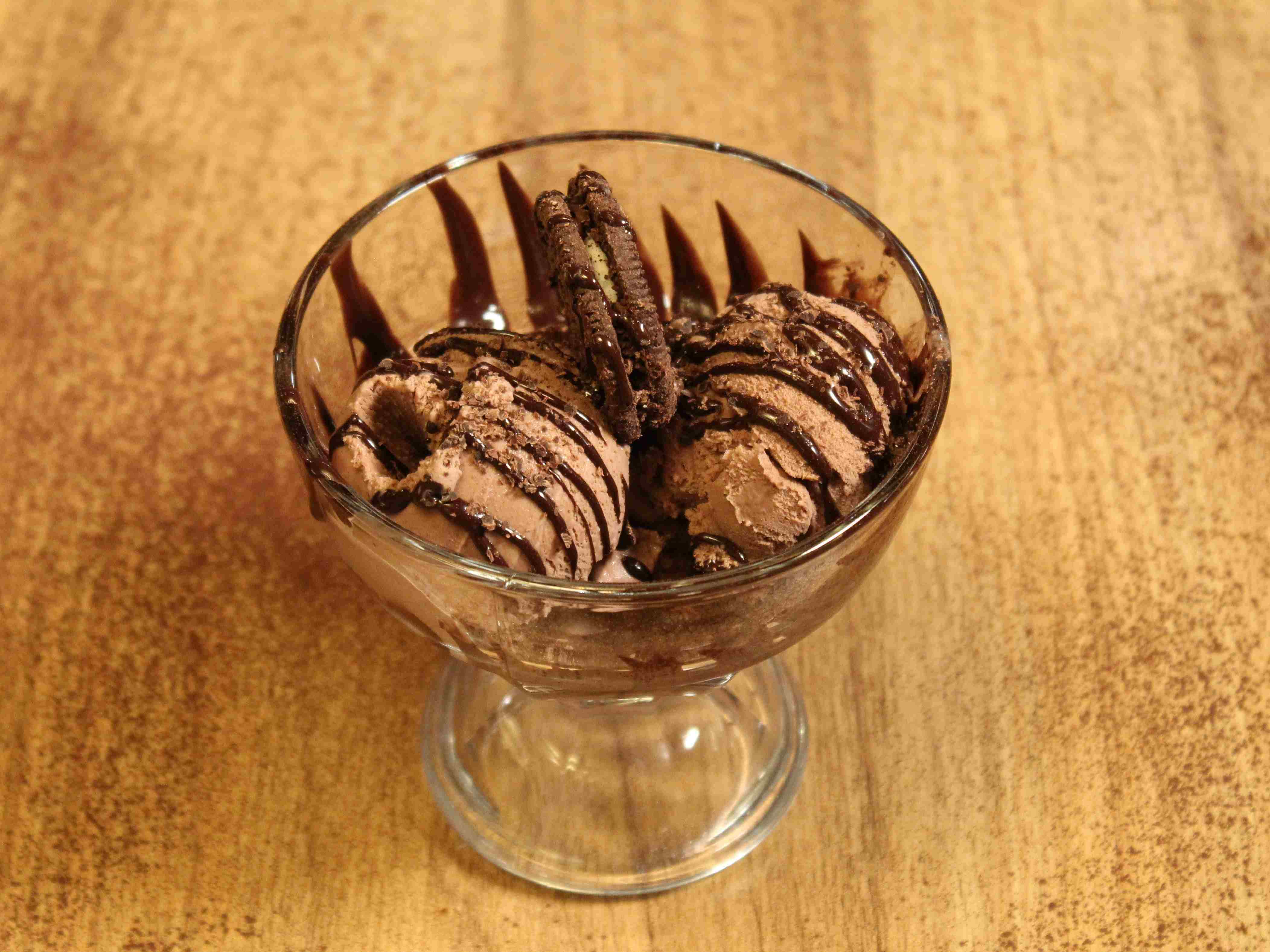بستنی شکلات
