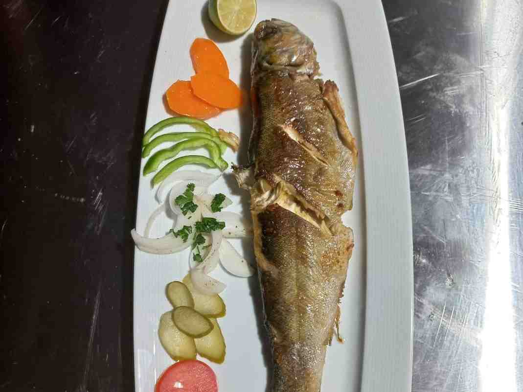 ماهی قزل آلا ( سِمک مَشوي ) 